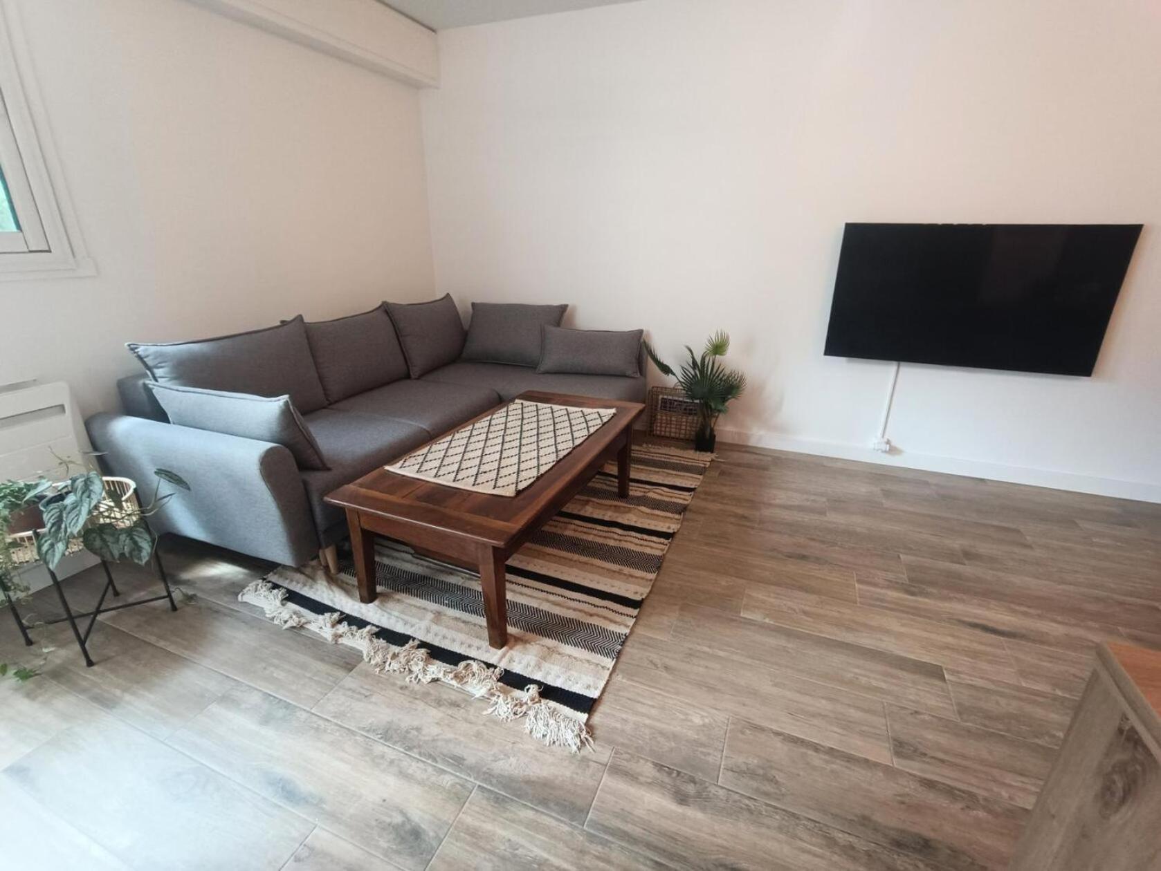 Le Chateau Durieux 1 - Belles Prestations Pour Ce Joli 2 Pieces ! Mae-1824 Appartement